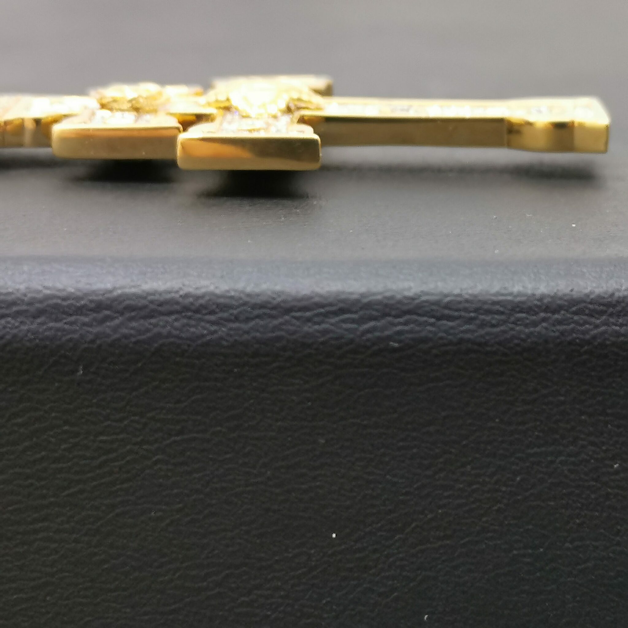 Cruz Caravaca oro 18k y Brillantes - Colgante Exclusivo - Imagen 4