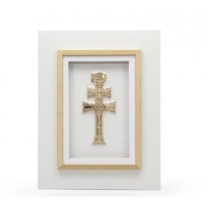 cuadro con la cruz de caravaca para el hogar
