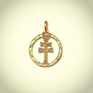 medalla cruz de caravaca en oro