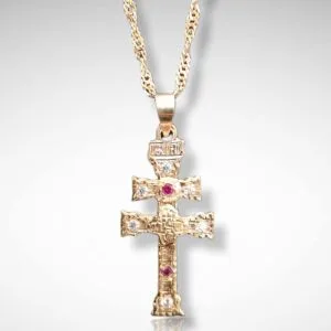 cruz caravaca oro piedras